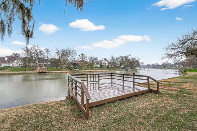 4910 Waterbeck Street Street, Fulshear, TX 77441