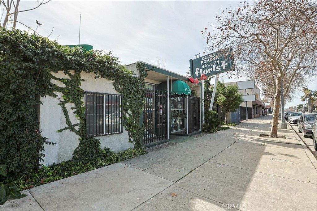 440 W Holt, Pomona, CA 91768 — exterior