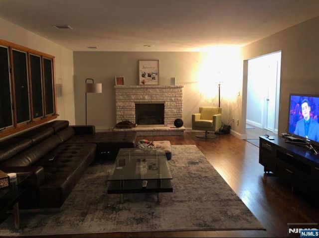 333 Ratzer Road, Wayne, NJ 07470