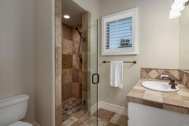 2953 Corte La Bella, Encinitas, CA 92024