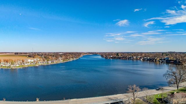 3962 E Lake Road 26 W, Monticello, IN 47960