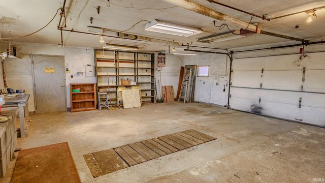 3962 E Lake Road 26 W, Monticello, IN 47960