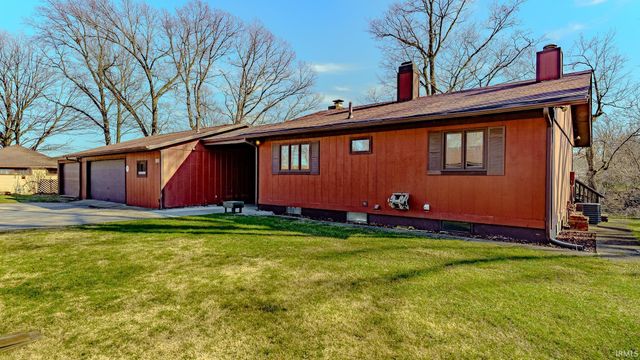 3962 E Lake Road 26 W, Monticello, IN 47960