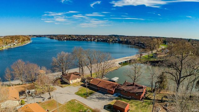 3962 E Lake Road 26 W, Monticello, IN 47960