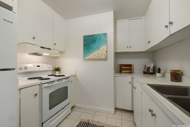 1610 Kanunu Street 306, Honolulu, HI 96814