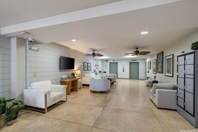 1610 Kanunu Street 306, Honolulu, HI 96814