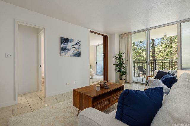 1610 Kanunu Street 306, Honolulu, HI 96814