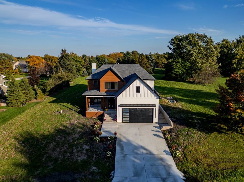 178 Meadowlark Drive, Hawthorn Woods, IL 60047 — exterior