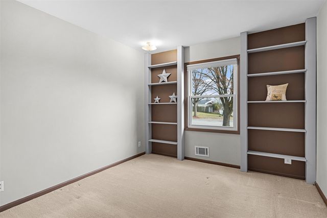 3031 Chamberlain Court, Grand Rapids, MI 49508