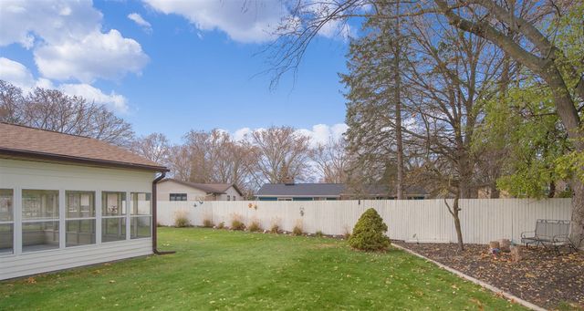 3031 Chamberlain Court, Grand Rapids, MI 49508