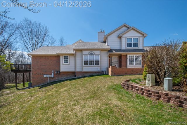 10381 Champions Circle, Grand Blanc Charter Township, MI 48439