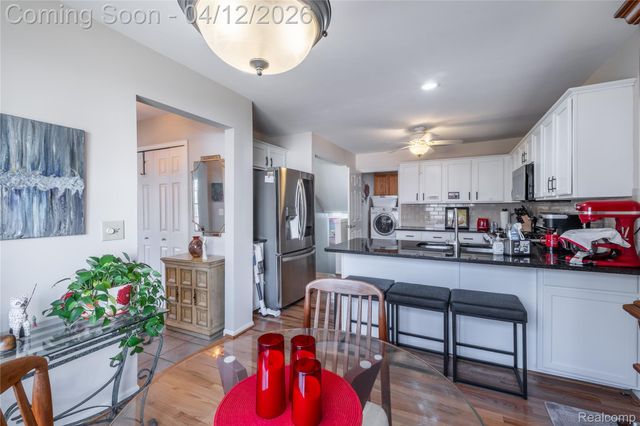 10381 Champions Circle, Grand Blanc Charter Township, MI 48439