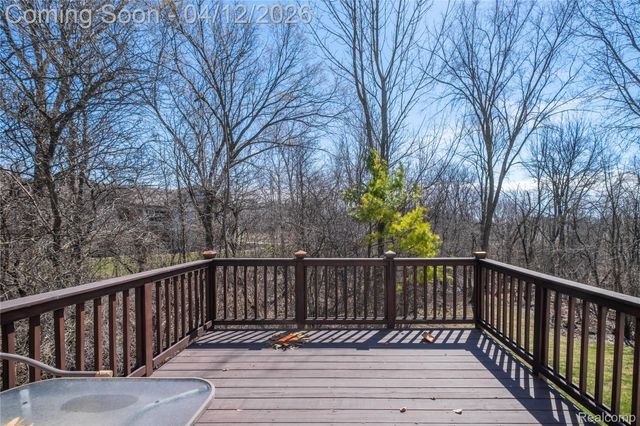 10381 Champions Circle, Grand Blanc Charter Township, MI 48439