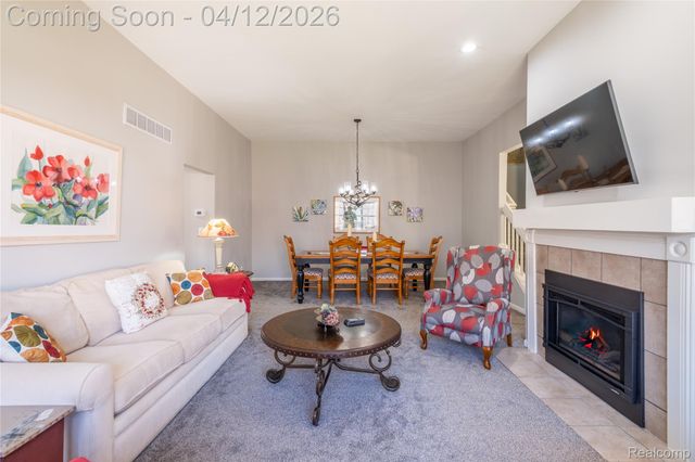 10381 Champions Circle, Grand Blanc Charter Township, MI 48439
