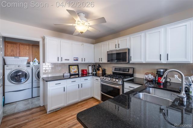 10381 Champions Circle, Grand Blanc Charter Township, MI 48439