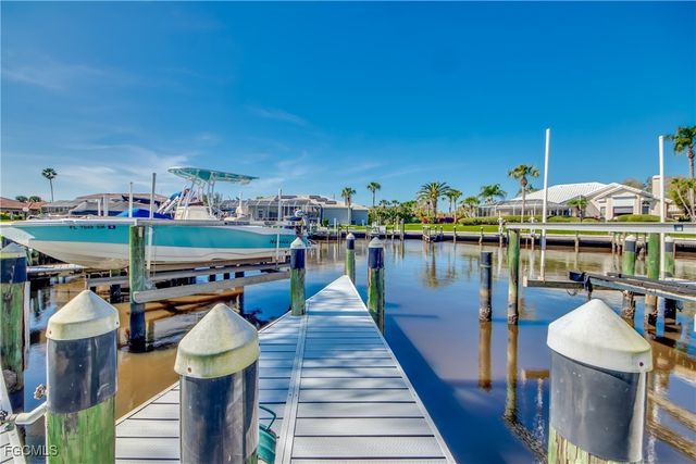 15489 Admiralty CIR 3, North Fort Myers, FL 33917