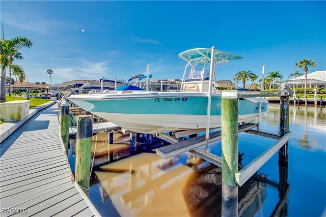 15489 Admiralty CIR 3, North Fort Myers, FL 33917