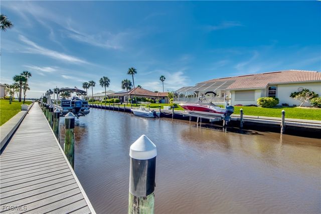15489 Admiralty CIR 3, North Fort Myers, FL 33917