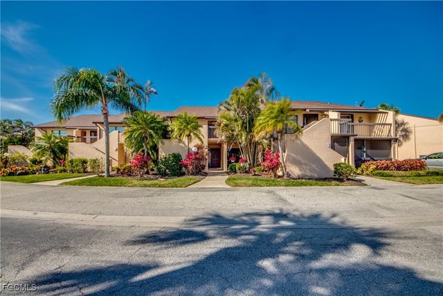 15489 Admiralty CIR 3, North Fort Myers, FL 33917
