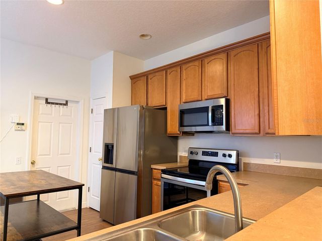 4212 BISMARCK PALM DRIVE, Tampa, FL 33610