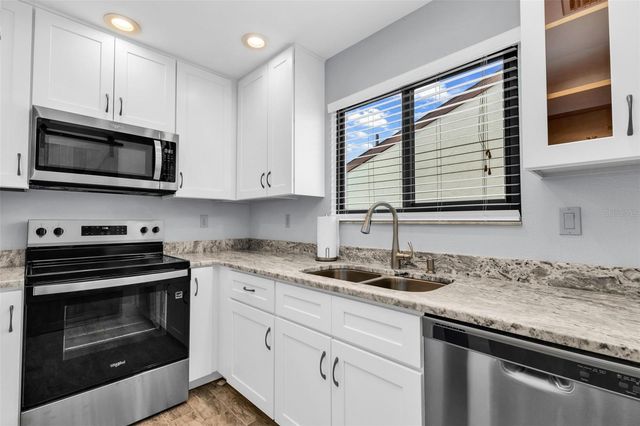 1001 W MARION AVENUE 5, Punta Gorda, FL 33950
