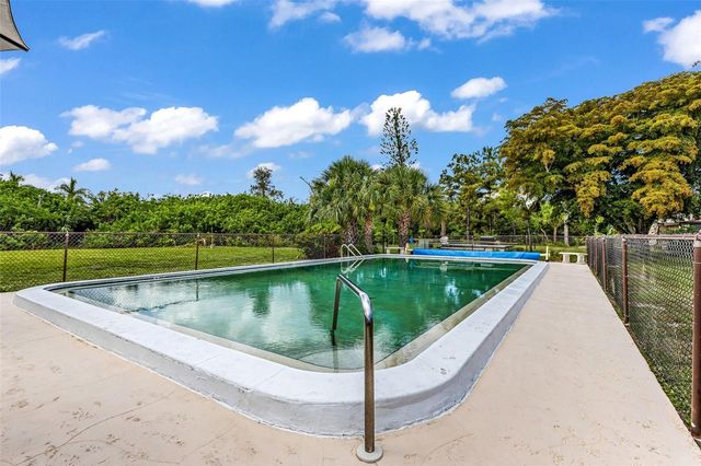 1001 W MARION AVENUE 5, Punta Gorda, FL 33950