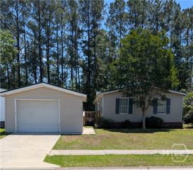 205 Rushing Street, Richmond Hill, GA 31324