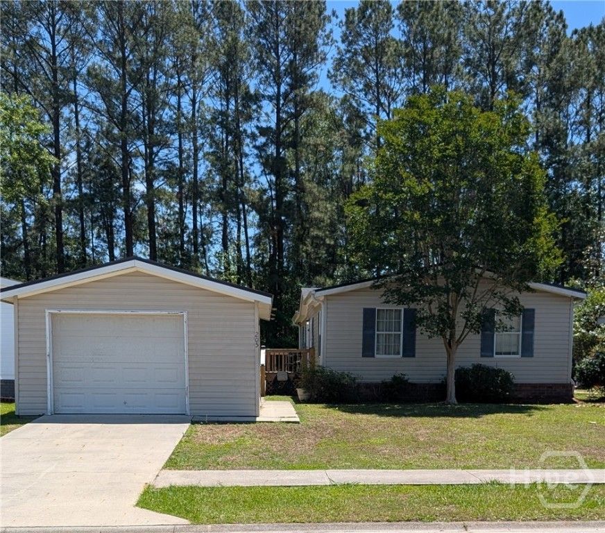 Image 1 of property listing at 205 Rushing Street, Richmond Hill, GA 31324
