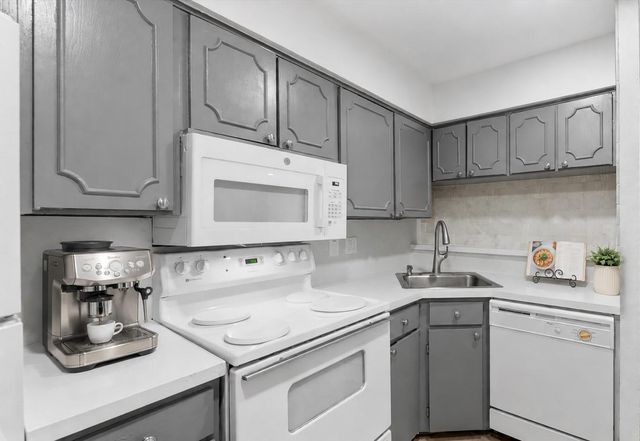 2507 Marilee Lane 1, Houston, TX 77057