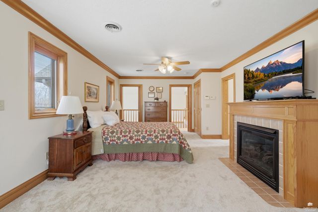 1608 Oakridge Drive, Junction City, KS 66441