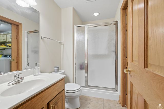 1608 Oakridge Drive, Junction City, KS 66441