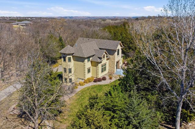 1608 Oakridge Drive, Junction City, KS 66441