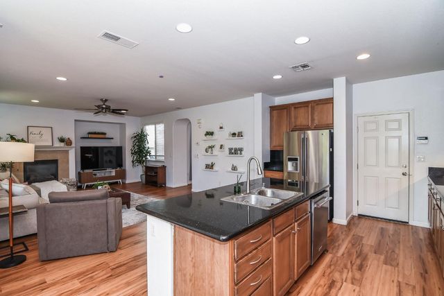 4812 Coppola Cir, Elk Grove, CA 95757