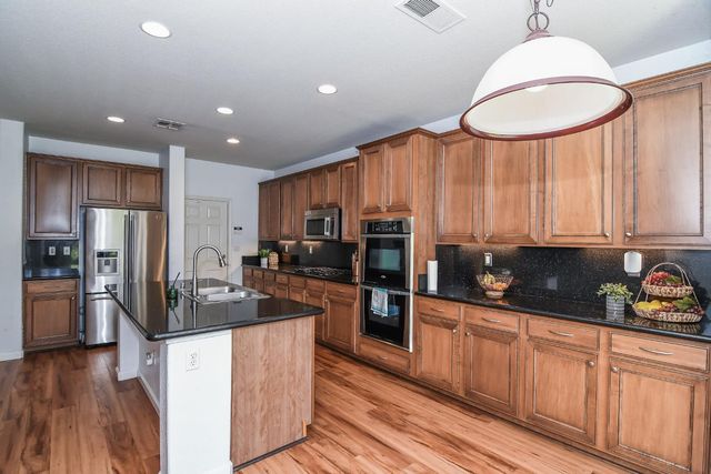 4812 Coppola Cir, Elk Grove, CA 95757