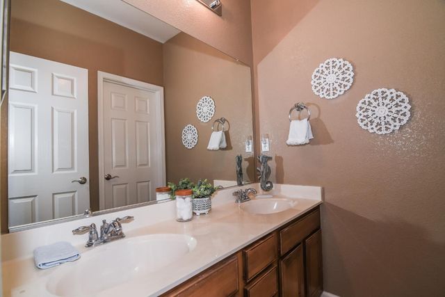 4812 Coppola Cir, Elk Grove, CA 95757