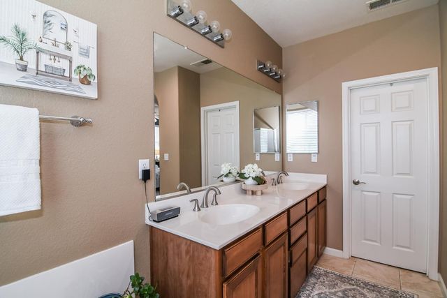 4812 Coppola Cir, Elk Grove, CA 95757