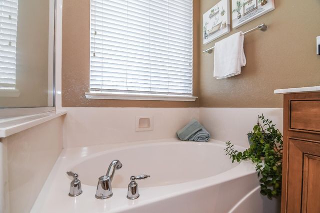 4812 Coppola Cir, Elk Grove, CA 95757