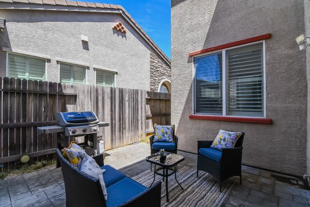 4812 Coppola Cir, Elk Grove, CA 95757