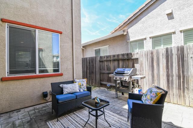 4812 Coppola Cir, Elk Grove, CA 95757