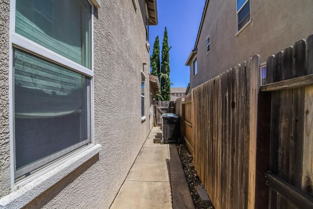 4812 Coppola Cir, Elk Grove, CA 95757