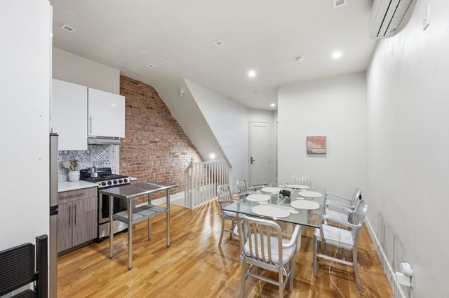 326 IRVING Avenue, New York City, NY 11237