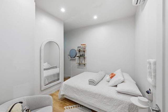 326 IRVING Avenue, New York City, NY 11237