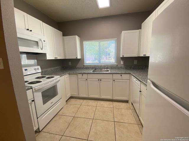 8406 forest ridge, San Antonio, TX 78239