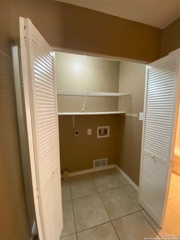 8406 forest ridge, San Antonio, TX 78239