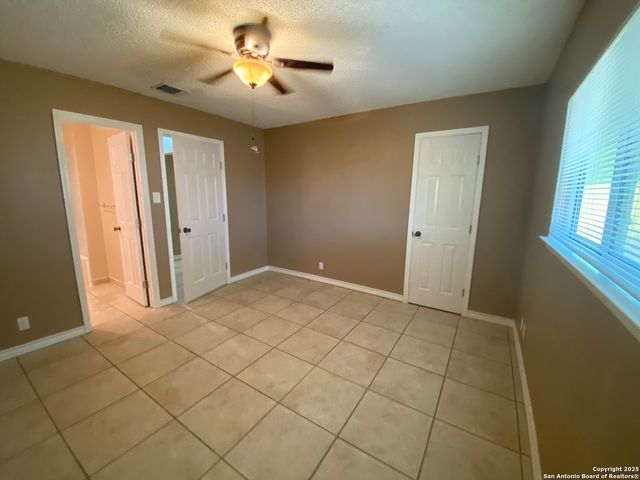 8406 forest ridge, San Antonio, TX 78239