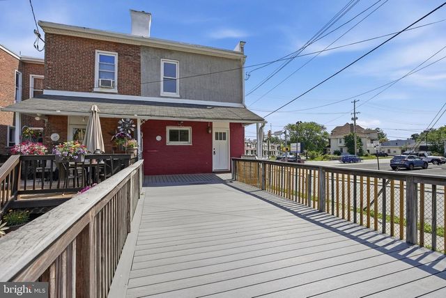 300 NUTT RD, Phoenixville, PA 19460