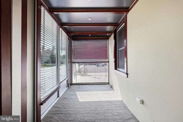 300 NUTT RD, Phoenixville, PA 19460