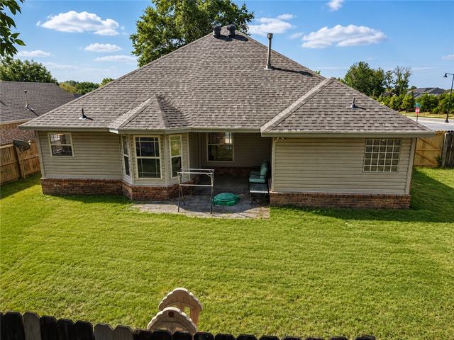 3682 W Grouse Road, Fayetteville, AR 72704
