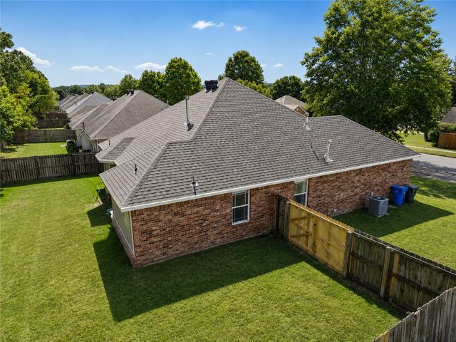 3682 W Grouse Road, Fayetteville, AR 72704
