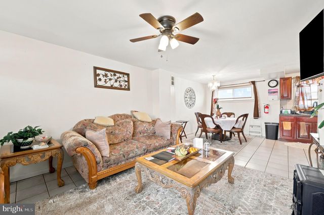 431 RARITAN ST, Camden, NJ 08105